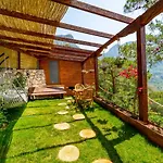 Manzara Bungalow Bed & Breakfast 3*
