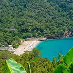 Bed & Breakfast Manzara Bungalow