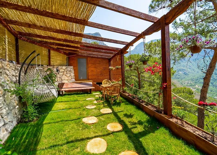 Manzara Bungalow Bed & Breakfast 3*