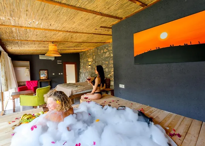 Oda ve Kahvaltı Manzara Bungalow Fethiye